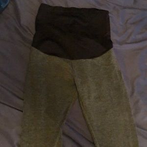 Vintage Violet maternity pants S